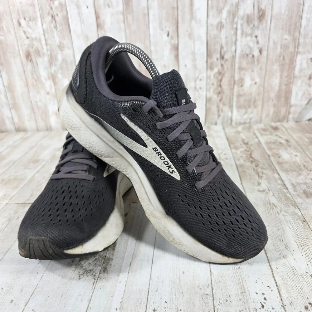 Brooks Ghost 16 Womens Running Shoes Black White 1204071B090 Size 10.5 Medium B